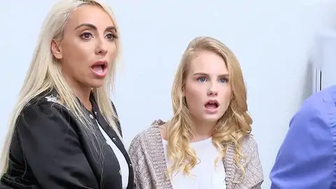 MUMMY is witnessing while her stepdaughter is yelling